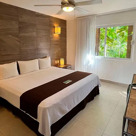 Tukan Hotel Playa Del Carmen Exterior photo
